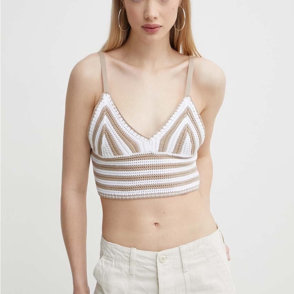 Hollister NWT White and Tan Striped Crochet Crop Top Size: S